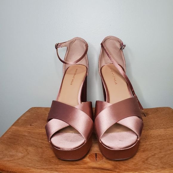 Who What Wear Shoes - Nwt Who What Wear Sydney Pink Satin Platform Heels 9.5